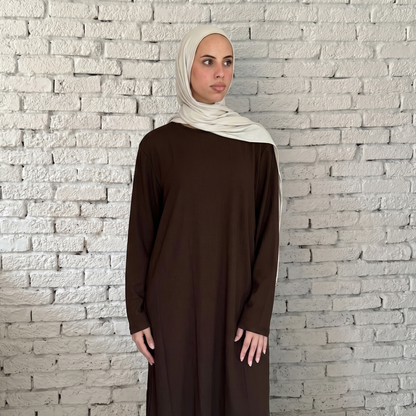 فستان بيزك طويل بأكمام طويلة