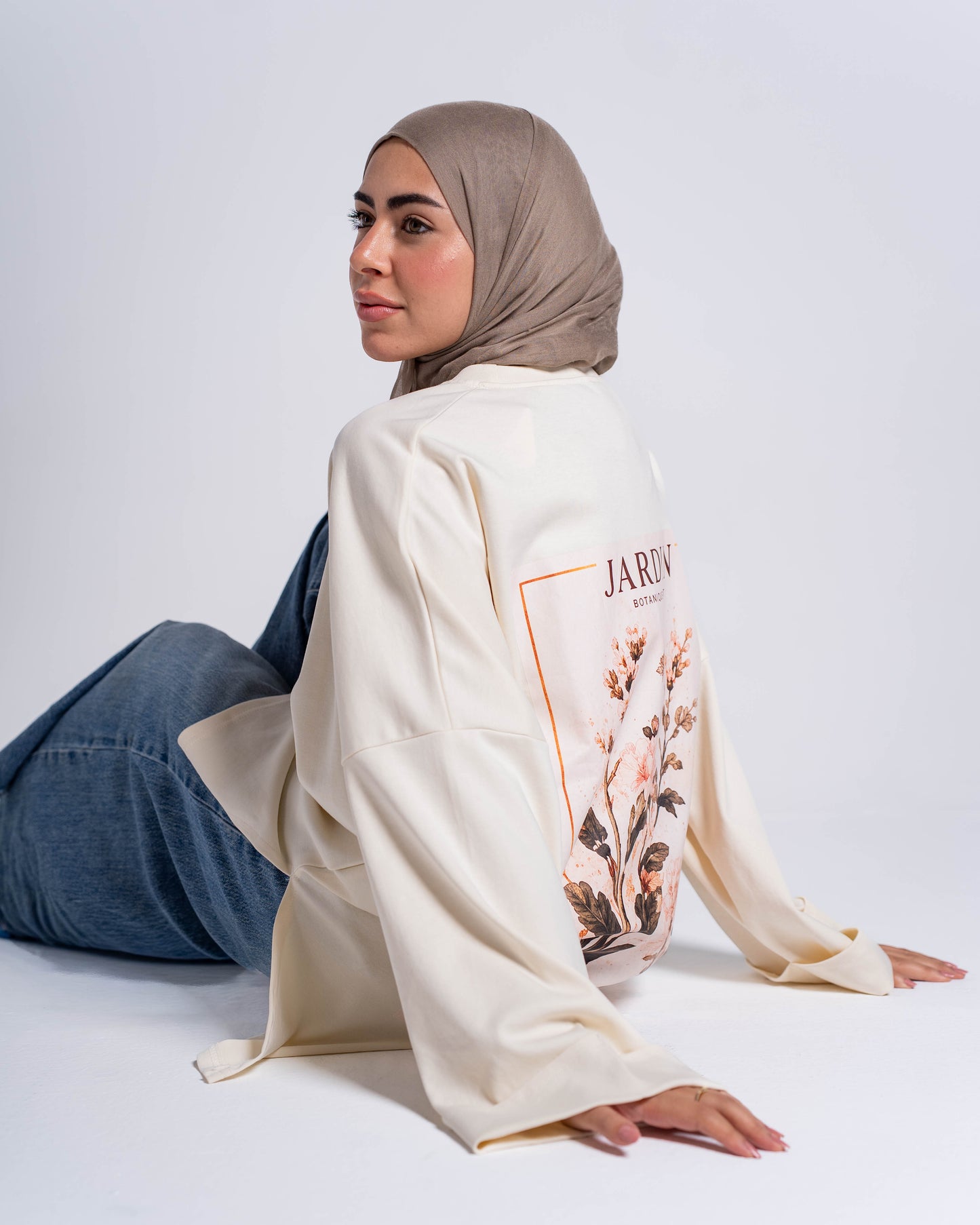 سويت شيرت لاين طباعة خلفية