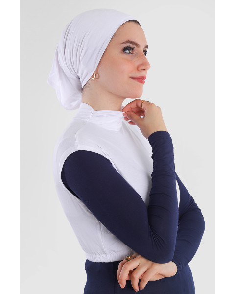 نصف بودي نسائي برقبة هالف كول بدون أكمام لون أبيض
